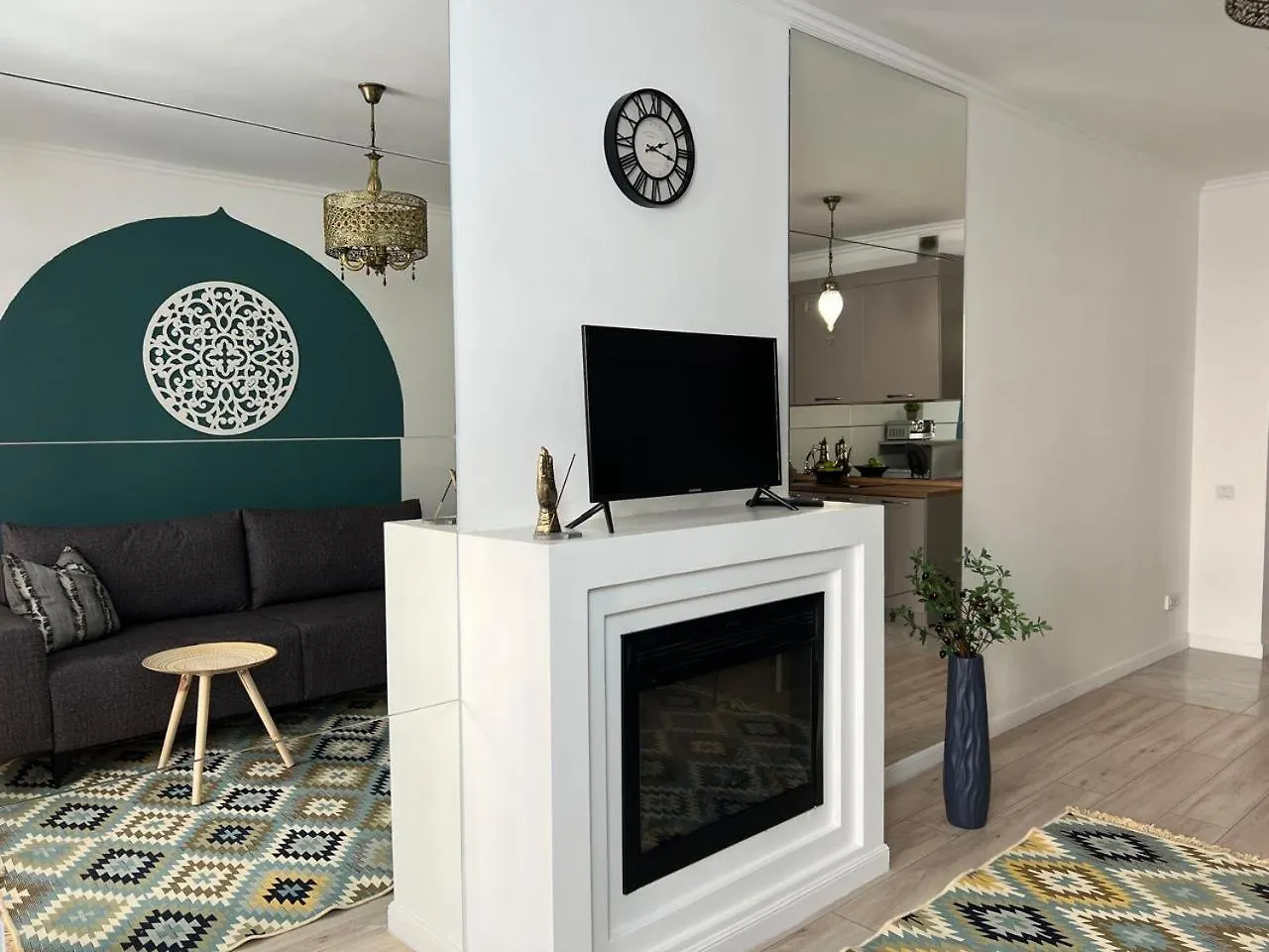 Eastern Style Apartment In Golden Square! Almaty