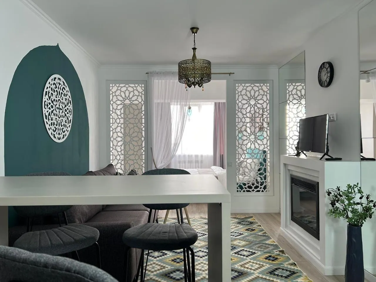 Eastern Style Apartment In Golden Square! Almaty