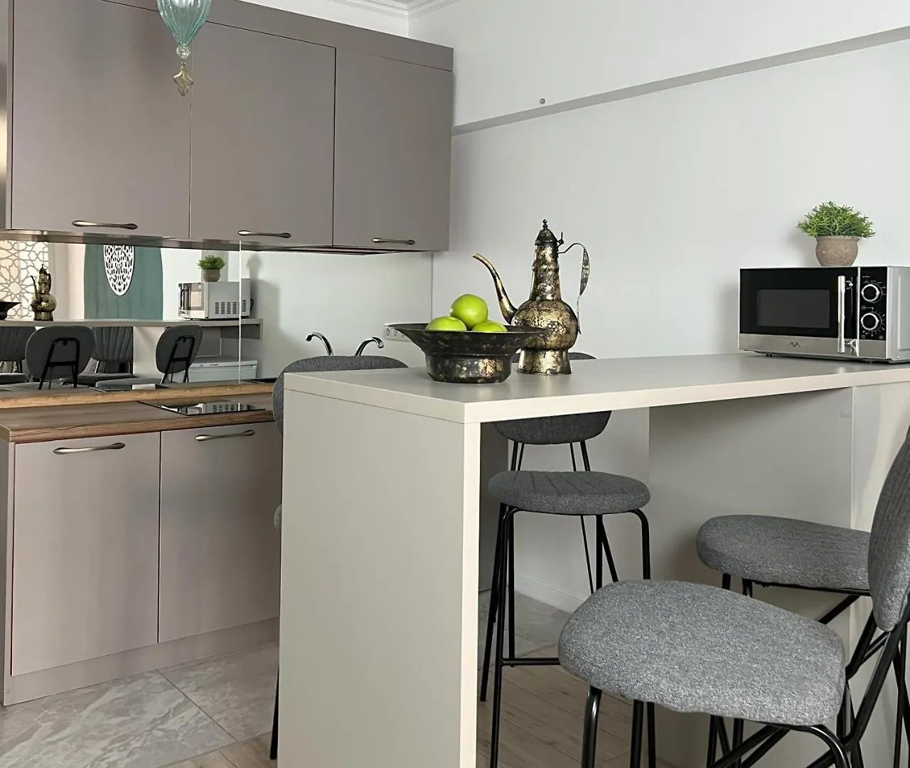 Eastern Style Apartment In Golden Square! Almaty